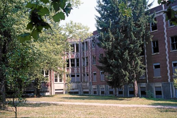 Front of Waverly Hills Sanitorium